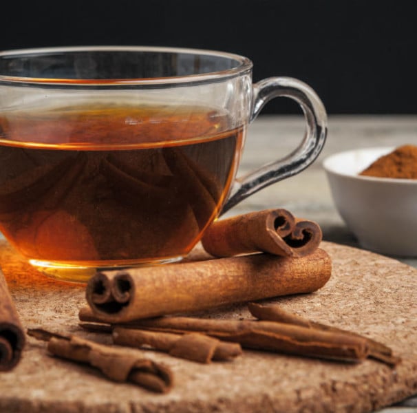 Sinais de Alerta na Gravidez: Quando Procurar o Médico Após Consumir Chás