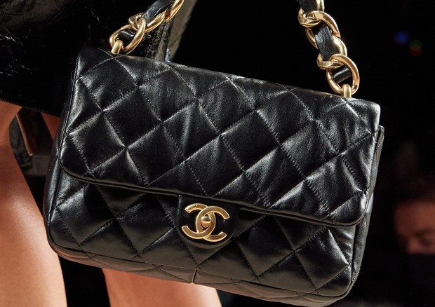 Guia Completo: Como Autenticar Sua Bolsa Chanel Original