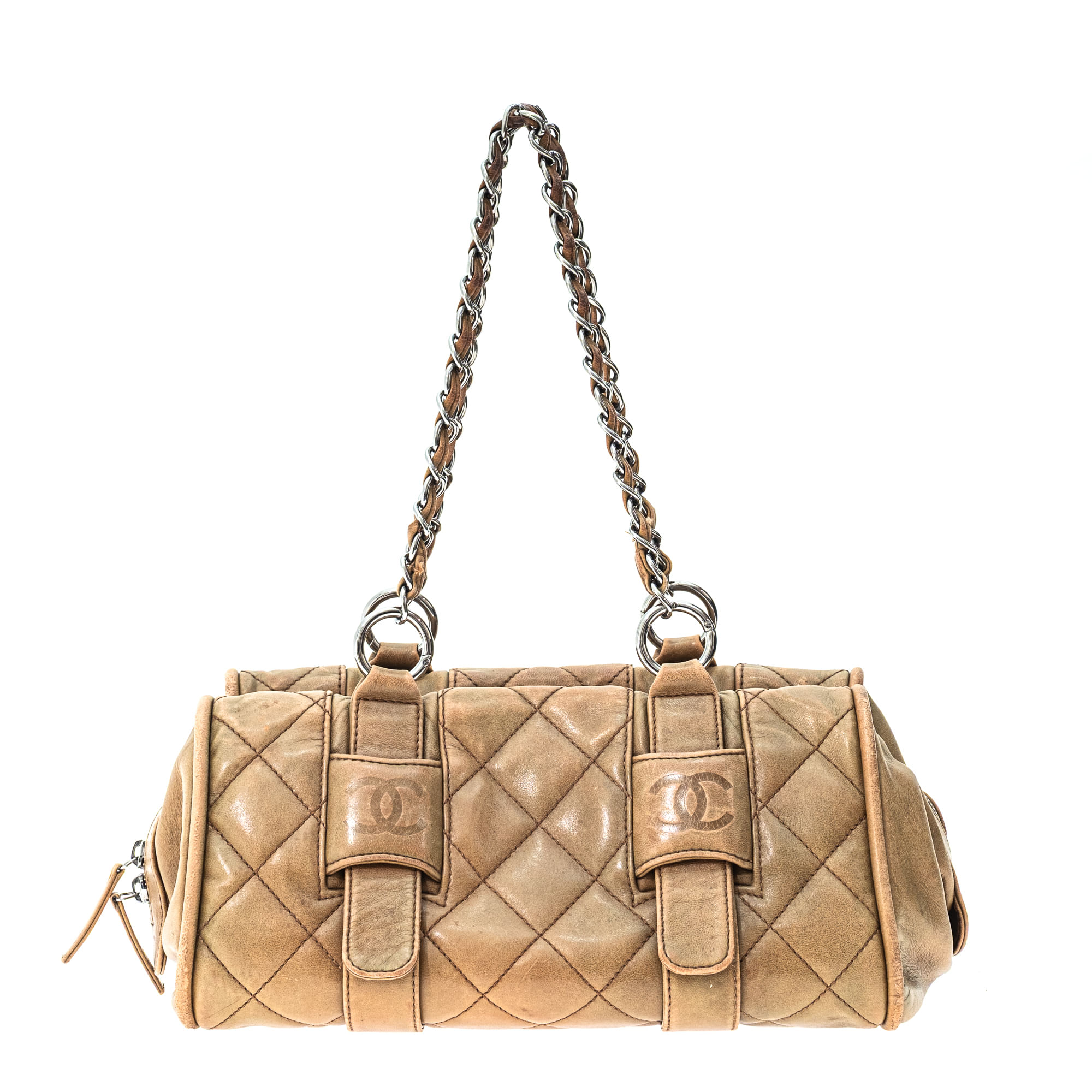 Bolsa Chanel Boy vs. Clássica: Qual Escolher para Seu Estilo?