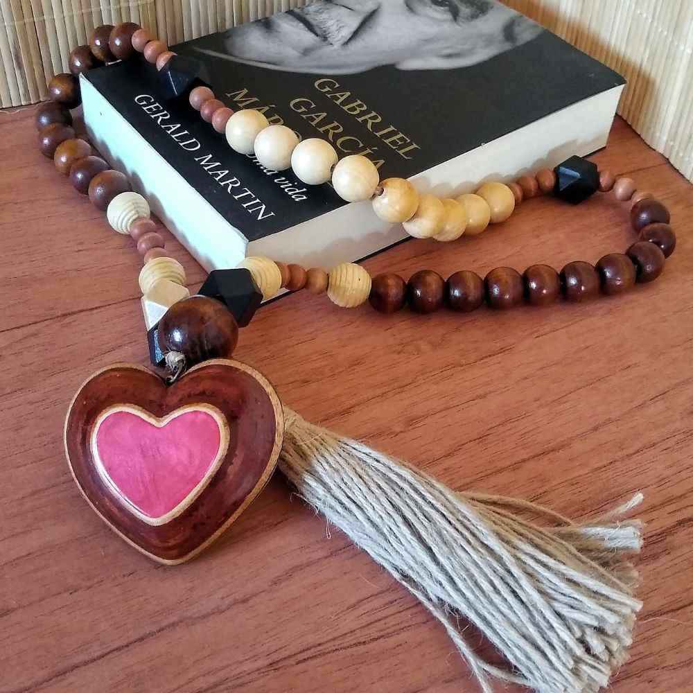colar de mesa com tassel