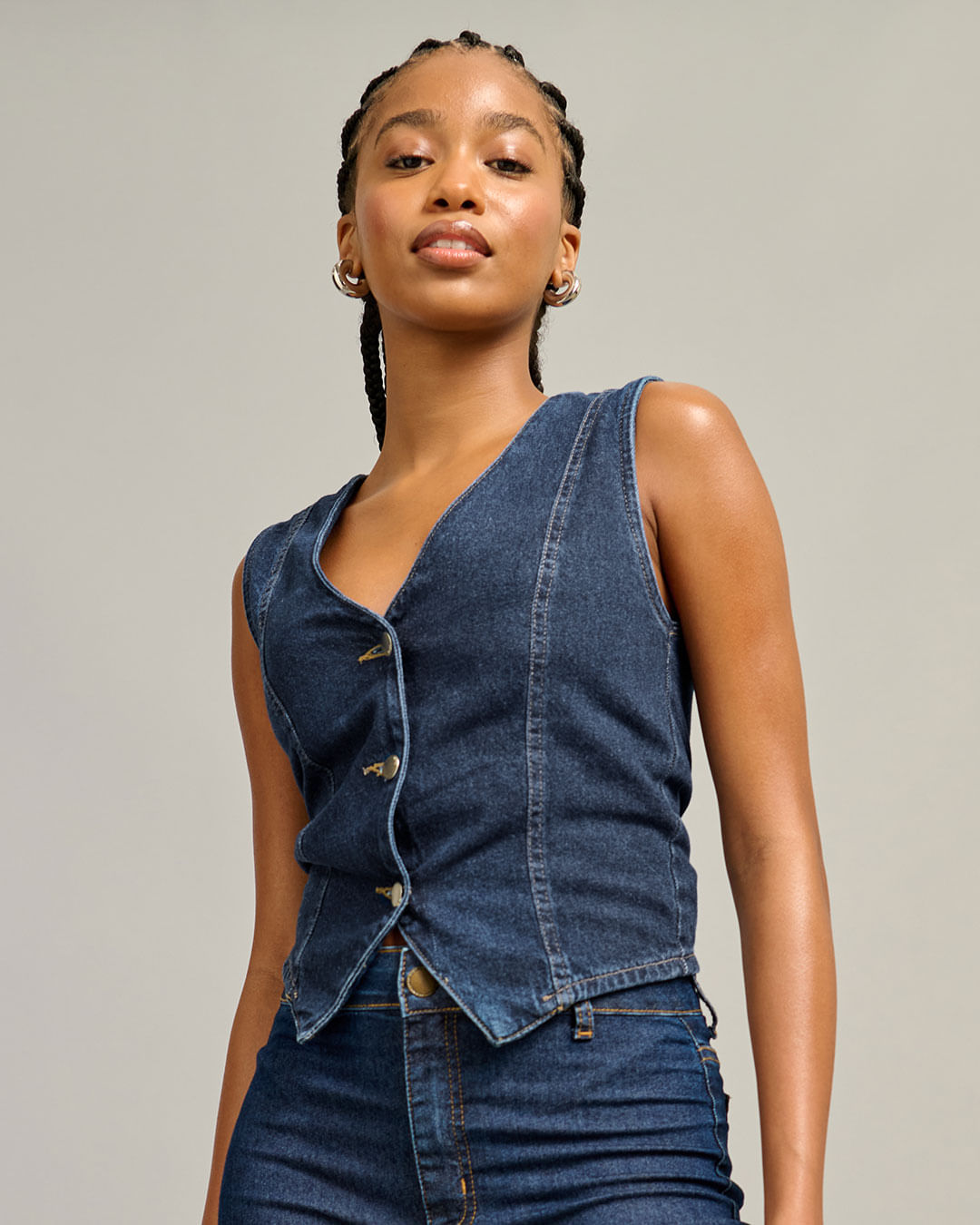 Guia completo: Como escolher o colete jeans ideal para cada tipo de corpo