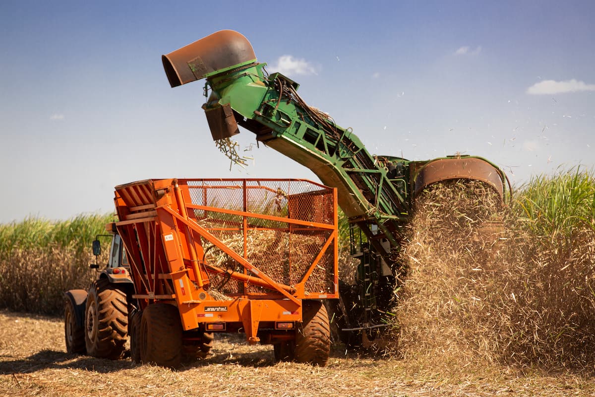 Custos de Manutenção de Colhedoras de Cana: Um Guia Completo