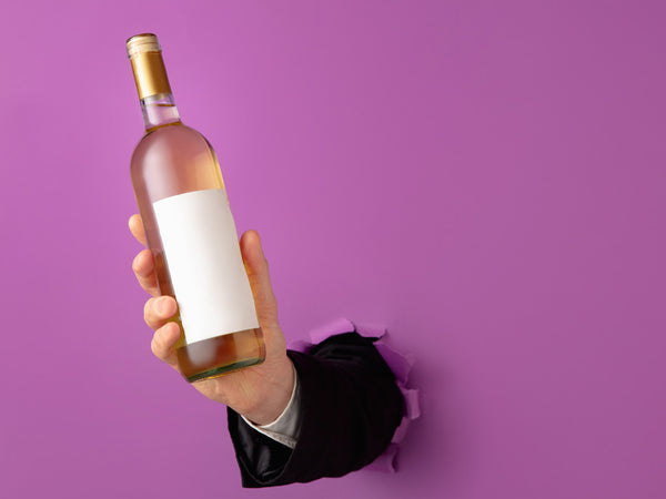 Nunca Mais Fique Sem Vinho: Aprenda a Abrir Garrafas Com Objetos Comuns