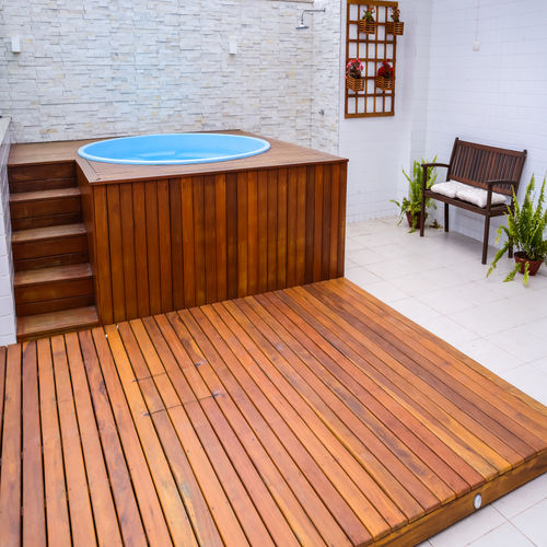 Deck de Pallet: Transforme seu Quintal com Custo Zero