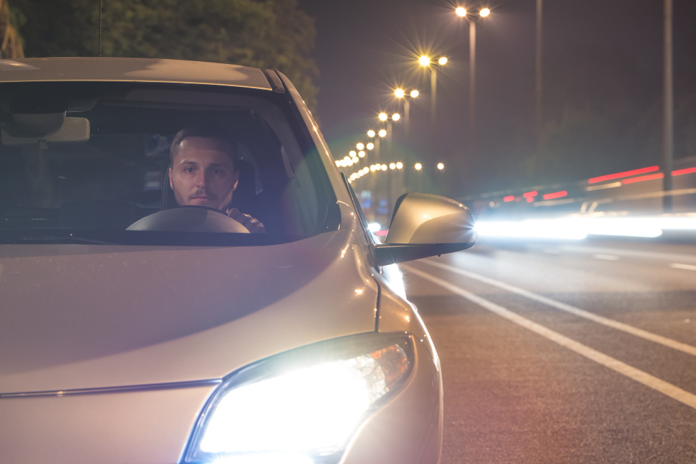 Tecnologias de Iluminação Automotiva: Faróis LED e Seus Desafios