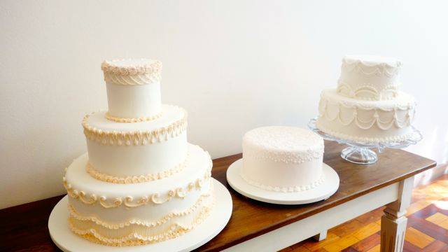 como fazer decoração estilo lambeth em bolo no pote