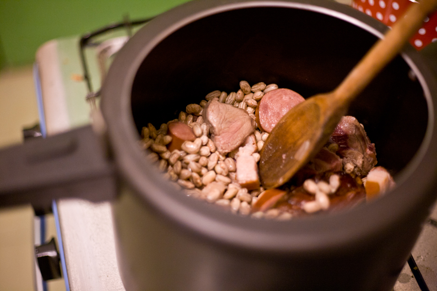 como fazer feijão na panela de pressão