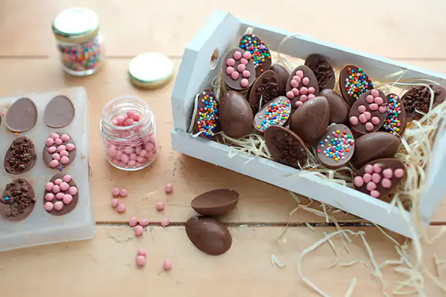 como fazer ovos de pascoa para decoração