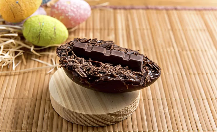 DIY: Crie Ovos de Páscoa de Gesso para uma Decoração Rústica