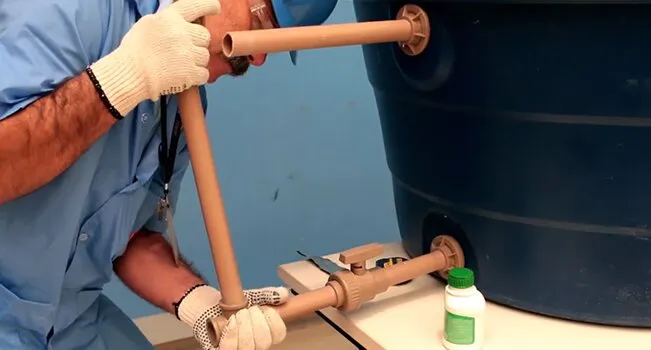 como instalar caixa d'água residencial