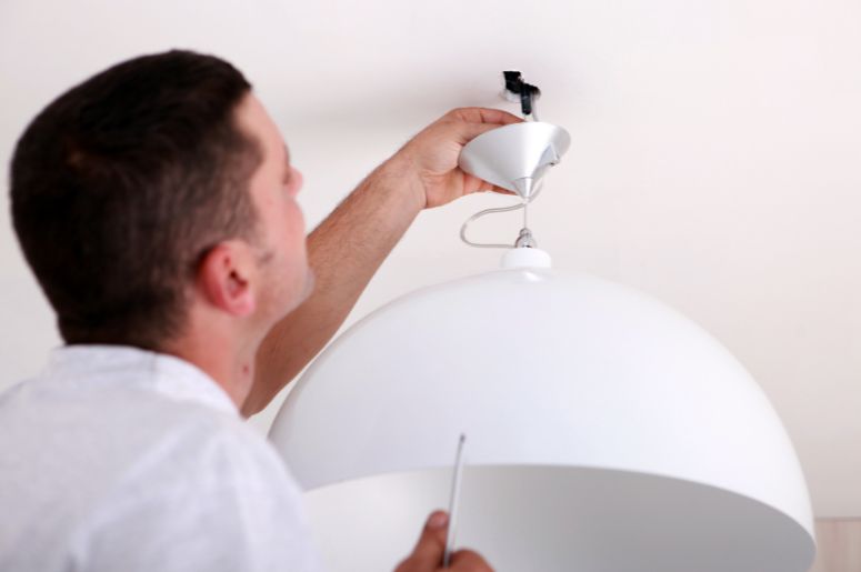 como instalar luminárias