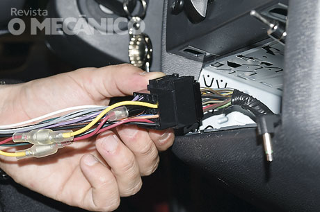 Melhorando o Som do Carro: Alto-Falantes e Subwoofers