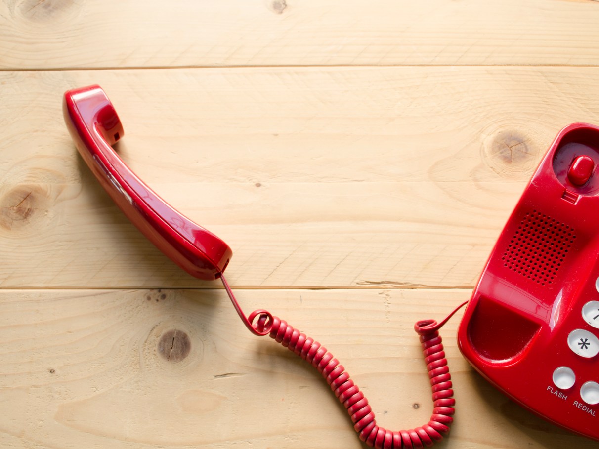 Como Ativar o Roaming Internacional para Evitar Ligações a Cobrar