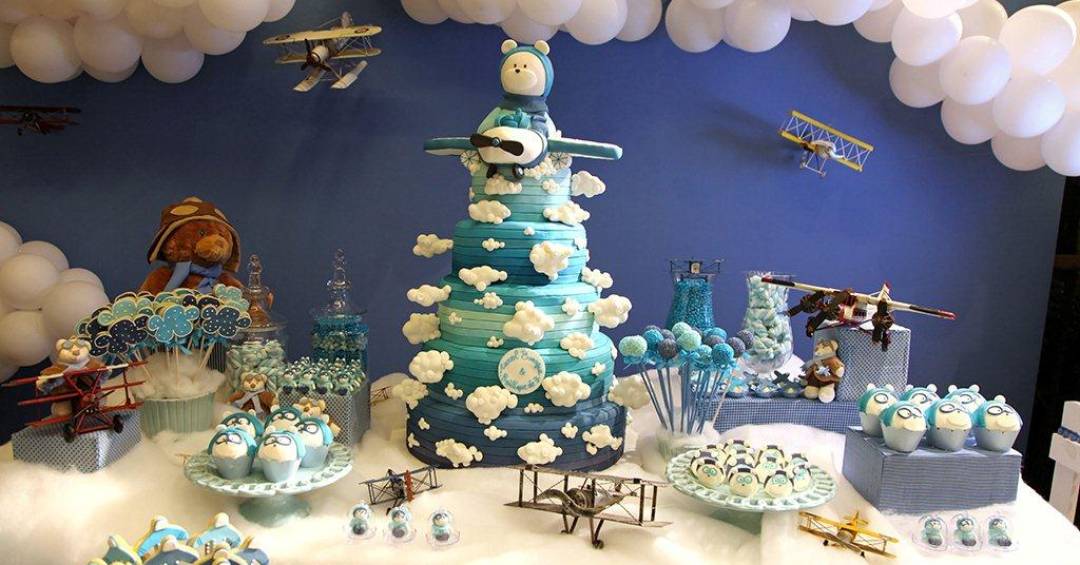 como montar mesa de bolo aniversário azul infantil