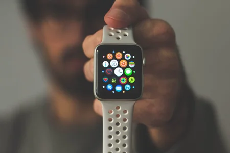 Histórias reais: Pessoas que tiveram suas vidas salvas pelo Apple Watch