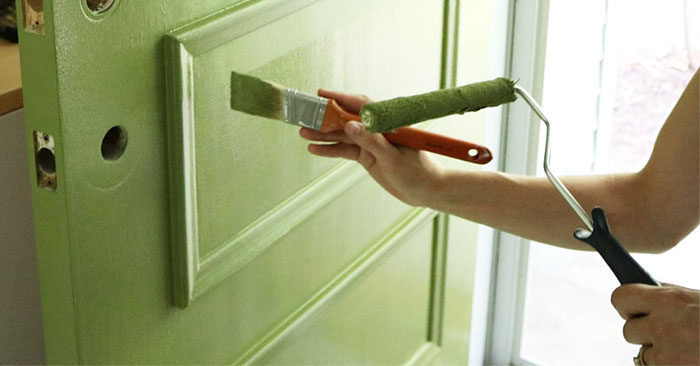 Lixamento Perfeito: O Segredo para uma Porta de Madeira Impecável