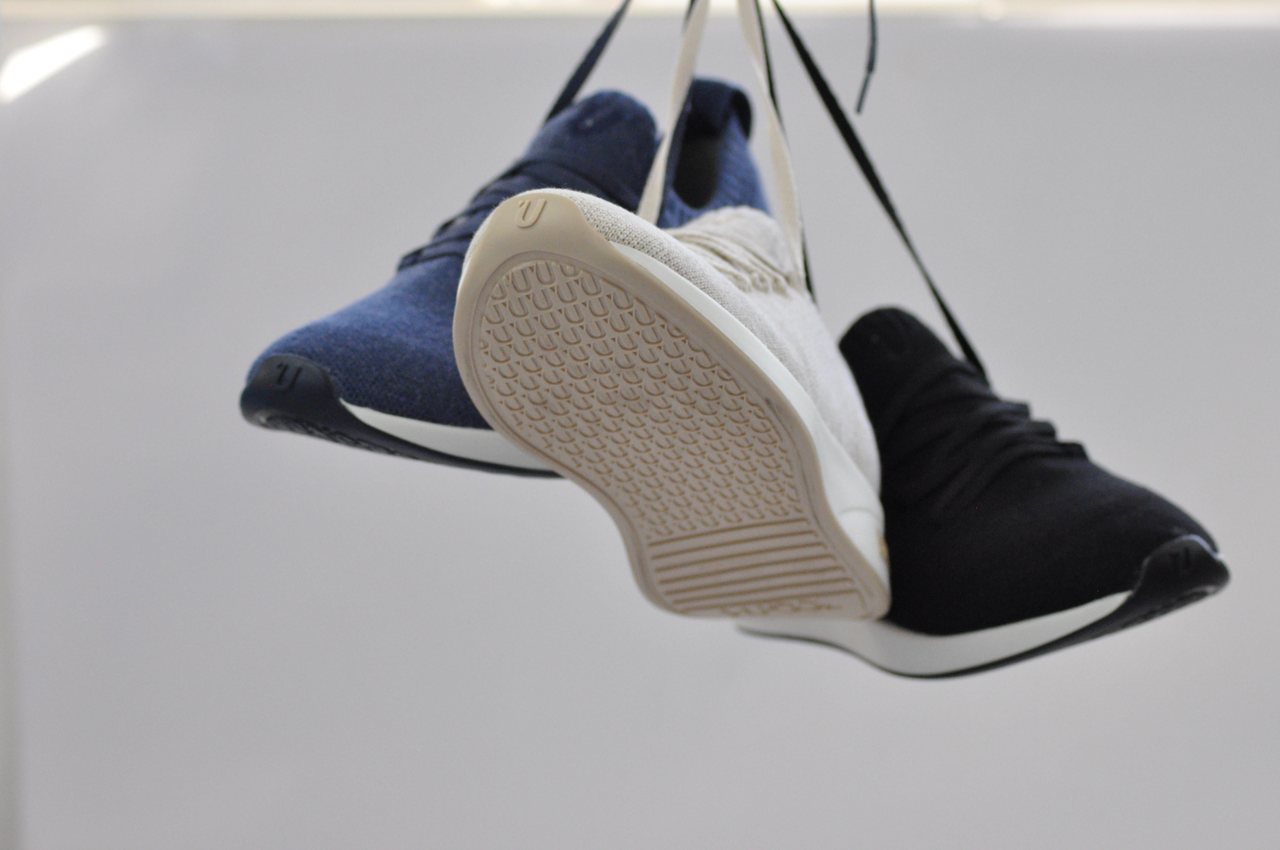 erros comuns ao tentar tirar chulé do sapato