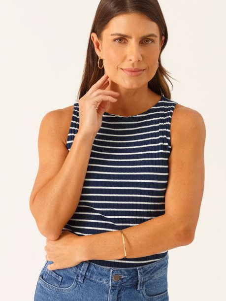 quanto custa montar look navy calça vermelha