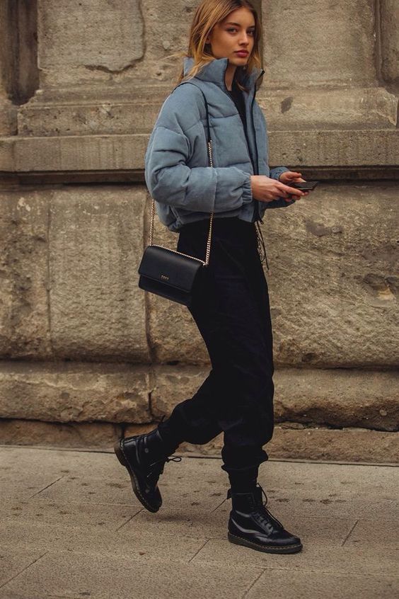 looks com bota coturno e jeans