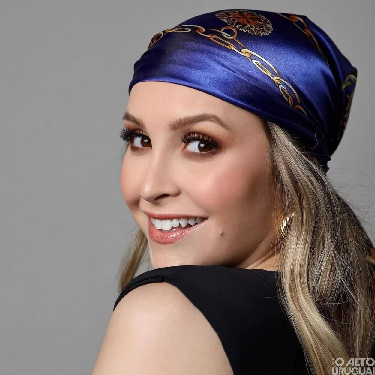 5 maneiras criativas de usar lenço na cabeça
Como usar lenço no cabelo: guia completo para iniciantes
Turbante de lenço: passo a passo para um look elegante
Lenço na cabeça: dicas para não escorregar e durar o dia todo
Estilos de lenço na cabeça para cada ocasião