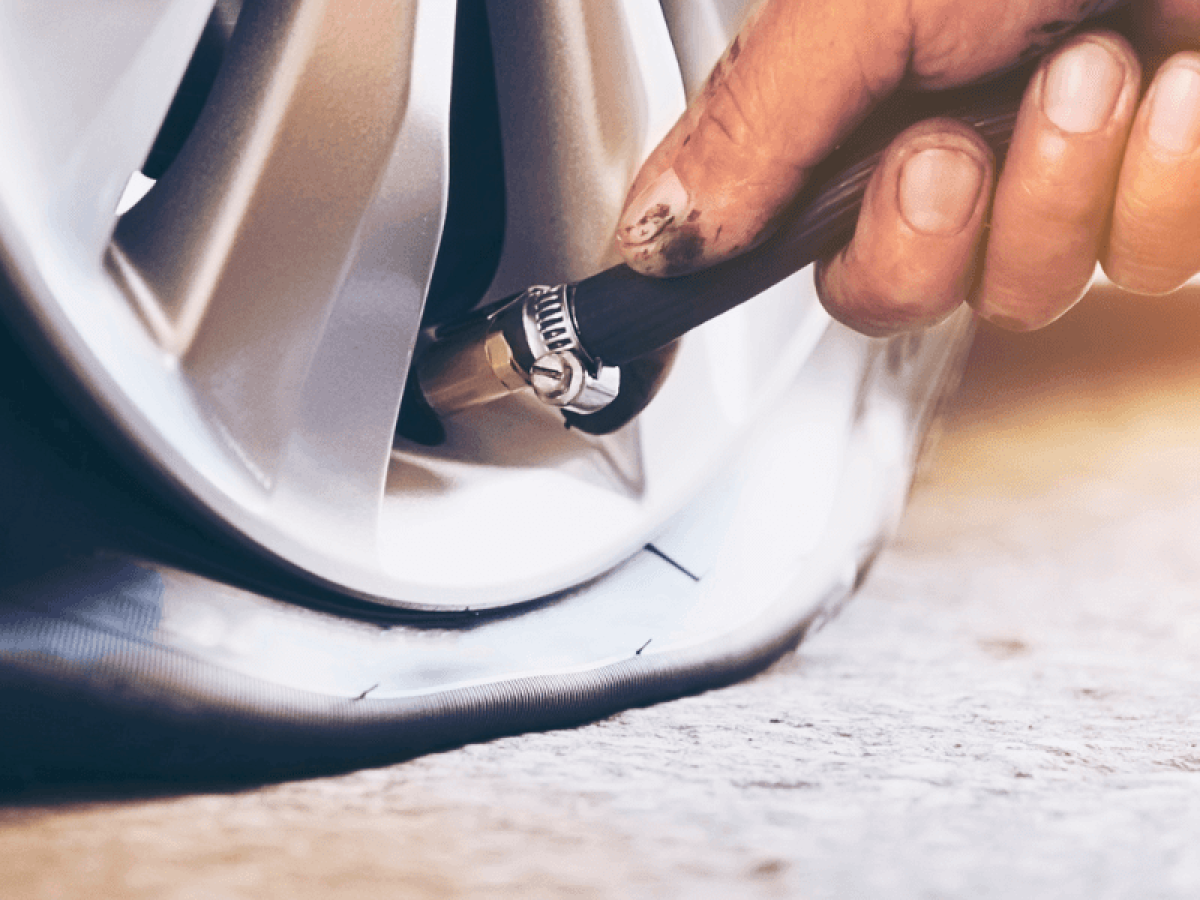 quanto custa consertar pneu furado