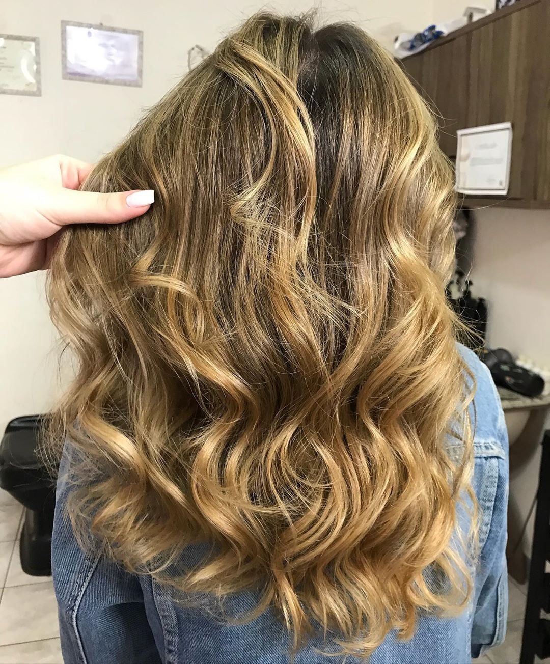 Loiro escuro dourado