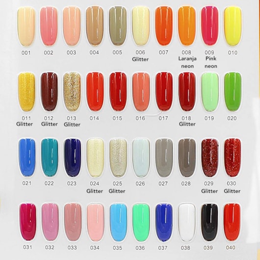 unhas de gel estilo clean girl