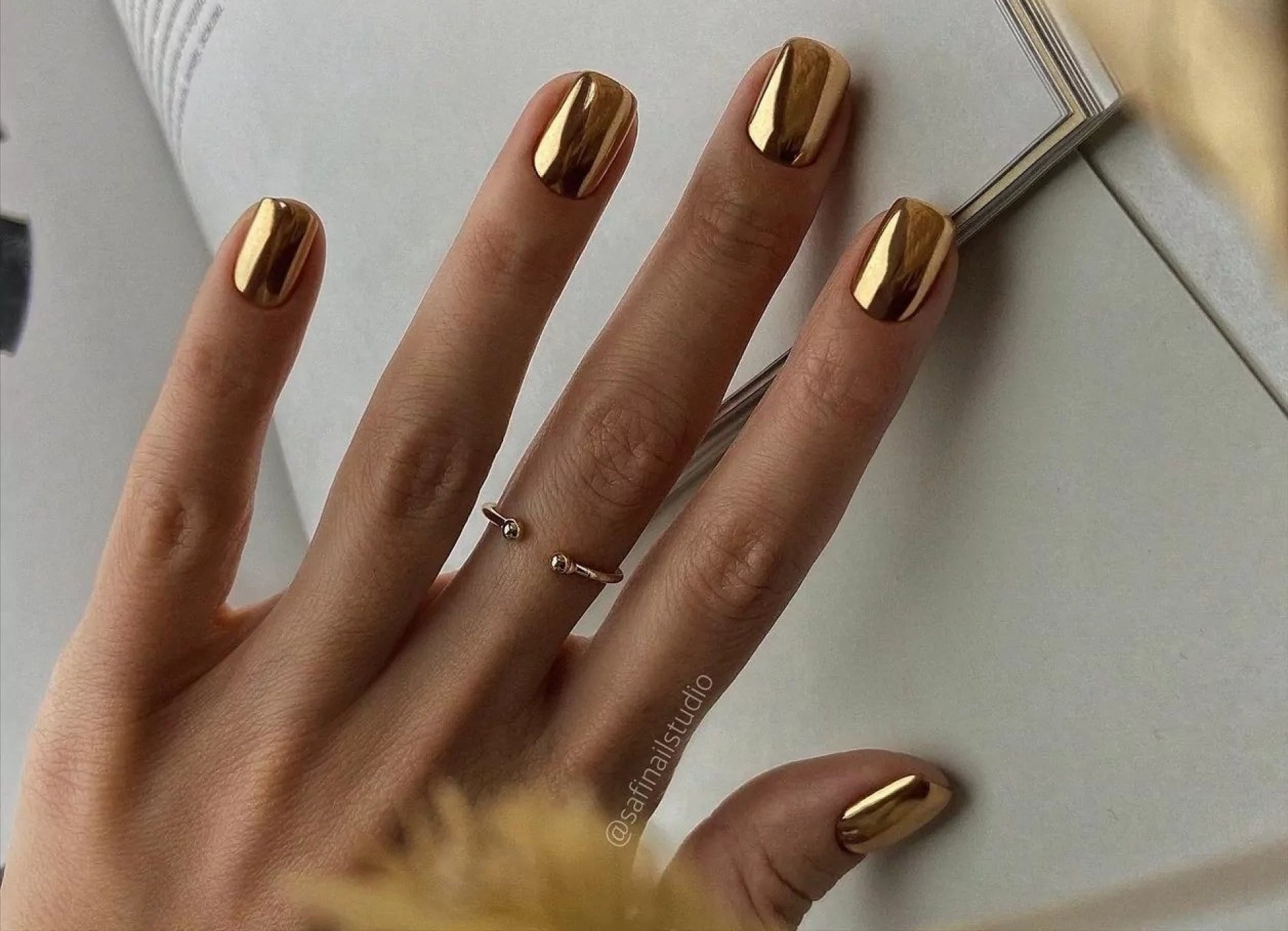 melhores cores de esmalte para unhas curtas e grossas