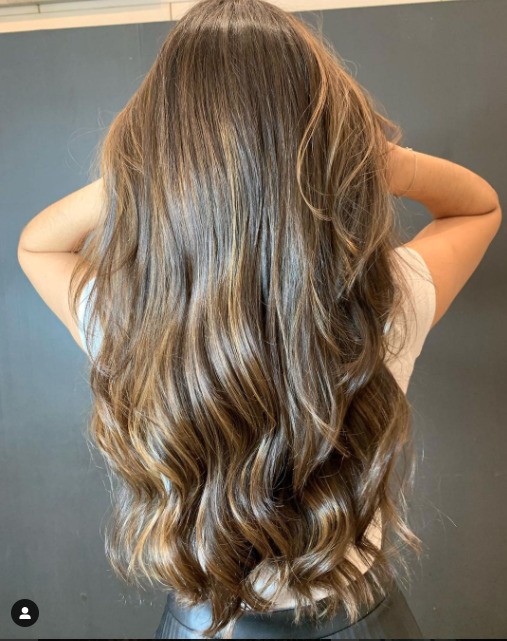 cabelo com brilho espelhado
