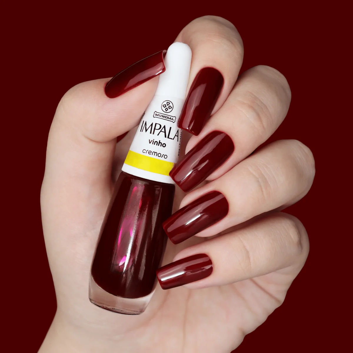 Como escolher o esmalte vermelho perfeito para seu tom de pele morena