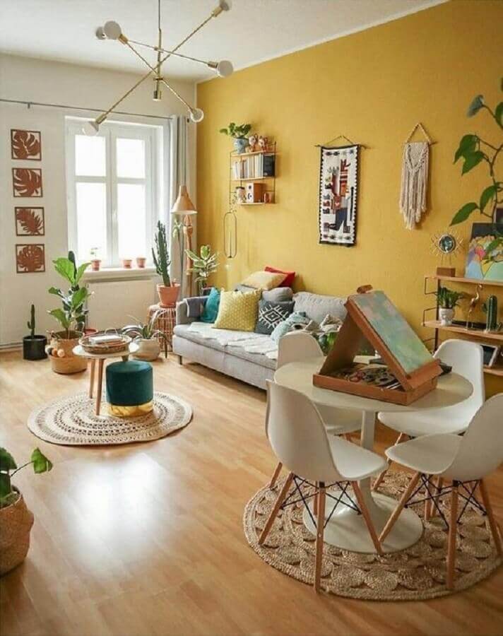 amarelo mostarda com azul marinho interiores
