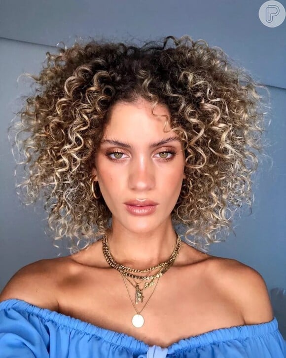 bob cut para cabelo ondulado curto