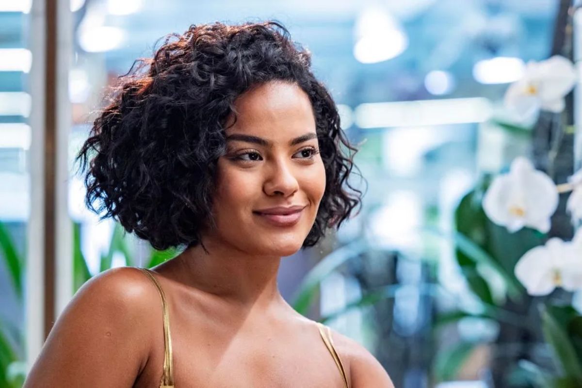 melhor corte para cabelo cacheado grande com pouco volume