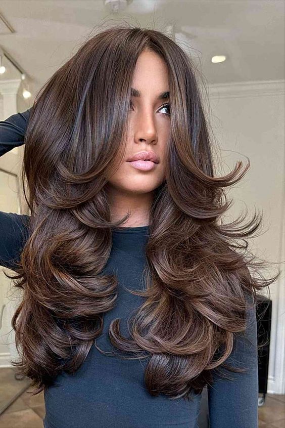 corte em camadas curto feminino