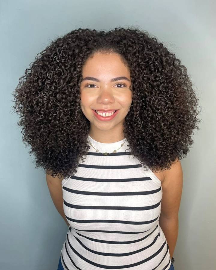 corte em camadas cabelo ondulado seco