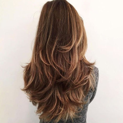 corte em camadas cabelo ondulado úmido