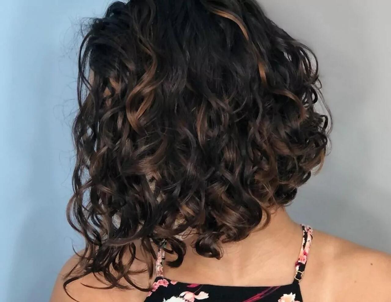 corte de cabelo ondulado 2C