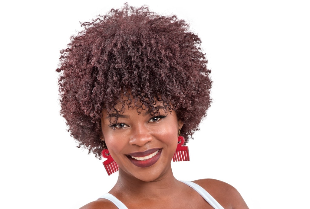 melhores cortes de cabelo crespo para valorizar volume