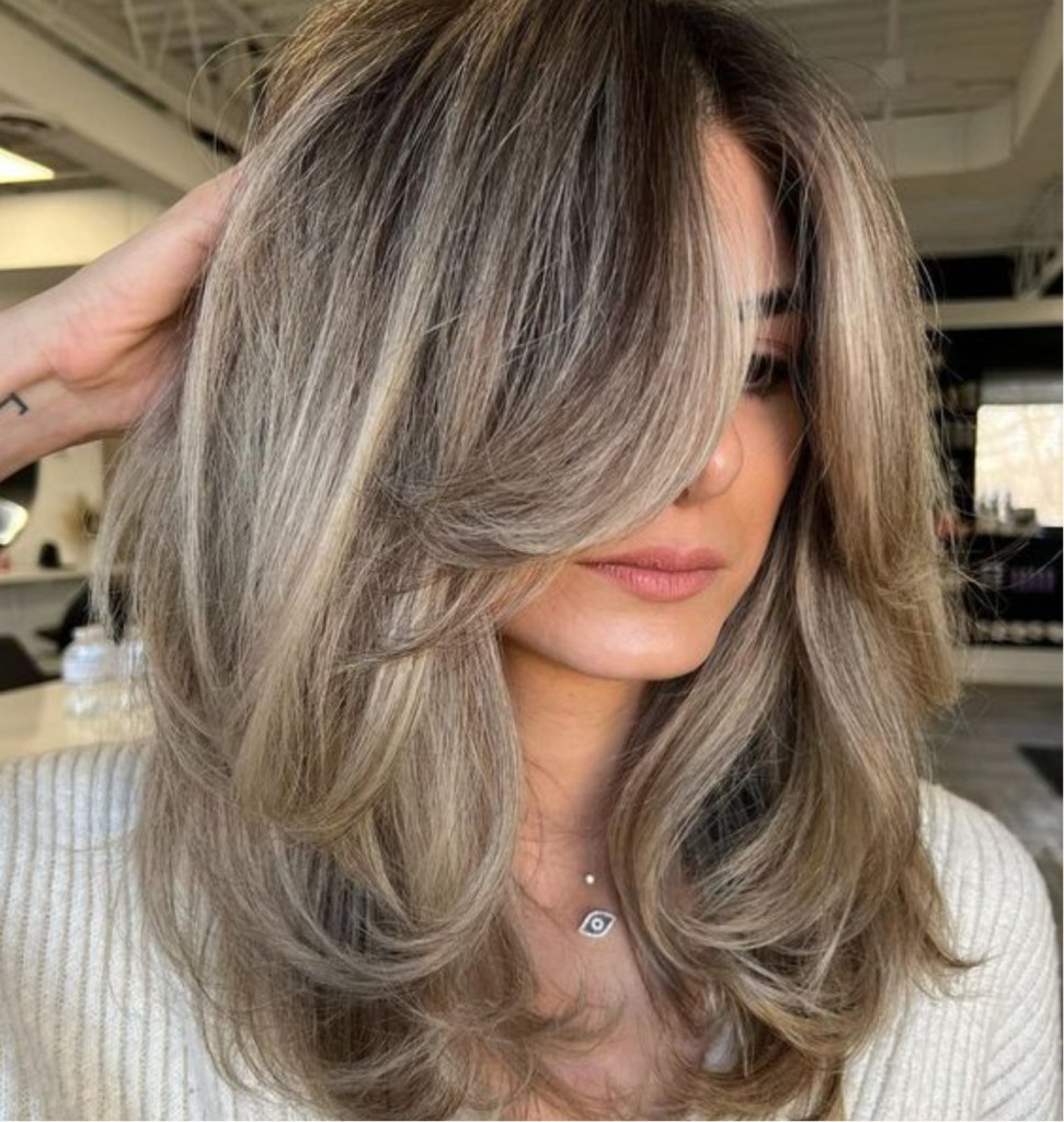 cortes para cabelo liso e comprido com pouco volume