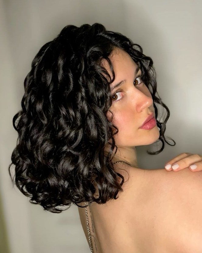 corte reto cabelo cacheado curto