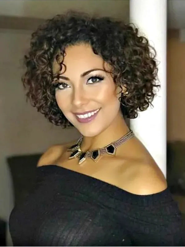 melhores cortes de cabelo cacheado para valorizar o volume