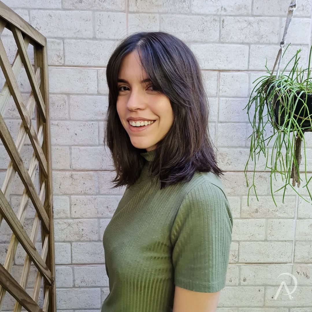 erros comuns ao cortar cabelo na altura do ombro