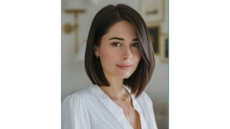 Cortes em Camadas para Cabelos Cacheados no Ombro: Volume e Definição