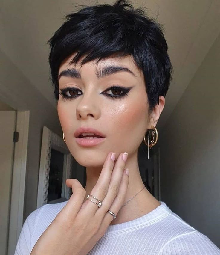 corte pixie para cabelo cacheado