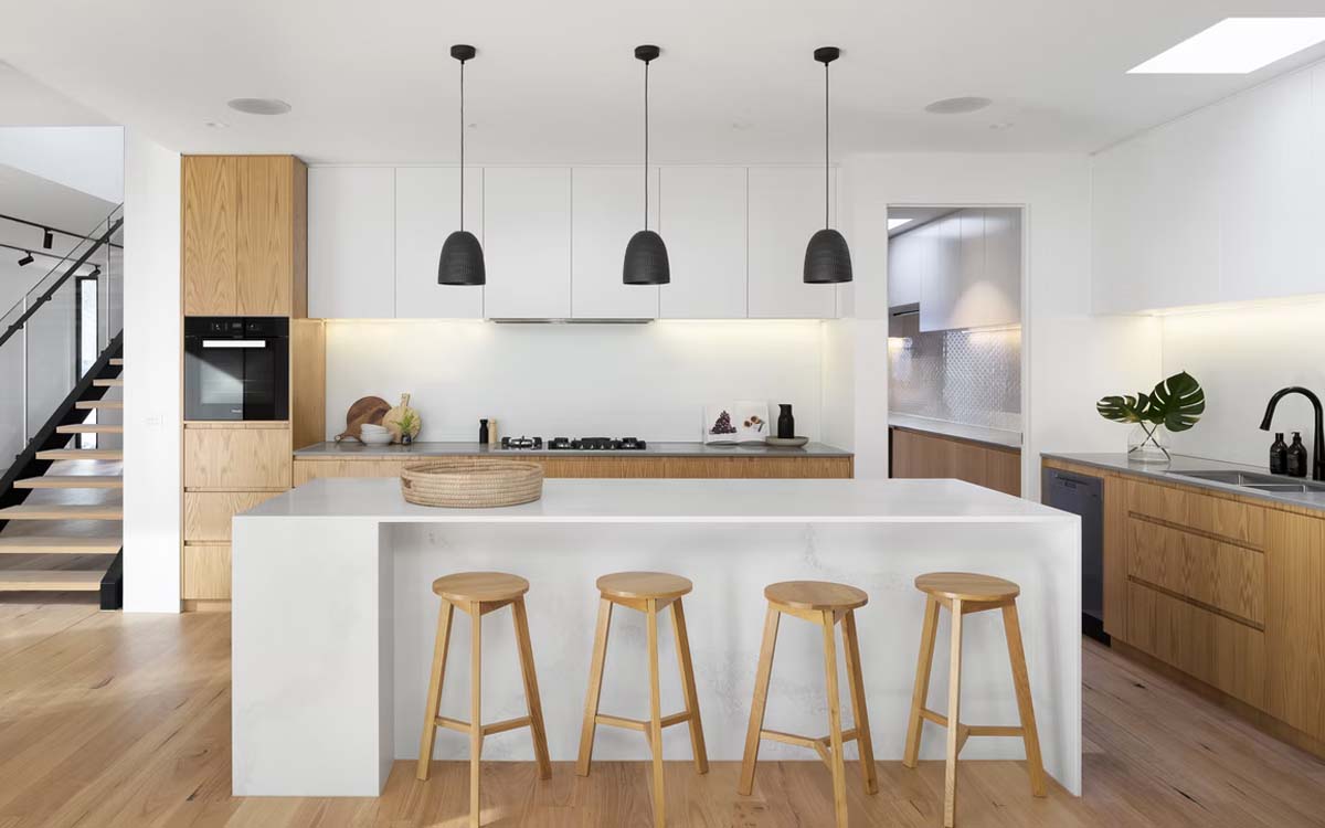 Cozinha Planejada vs. Modulada: Qual a Melhor Opção para Seu Espaço?