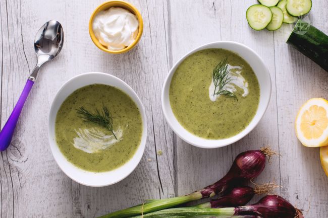 5 Ideias de Títulos:
1. Creme de Pepino: O Segredo Natural para uma Pele Radiante
2. Benefícios Incríveis do Creme de Pepino para Todos os Tipos de Pele
3. Receita Caseira de Máscara de Pepino: Refrescância e Hidratação Instantânea
4. Como o Creme de Pepino Ajuda no Controle da Oleosidade e Inchaço Facial
5. Guia Completo: Escolhendo o Melhor Creme de Pepino para Sua Rotina de Skincare