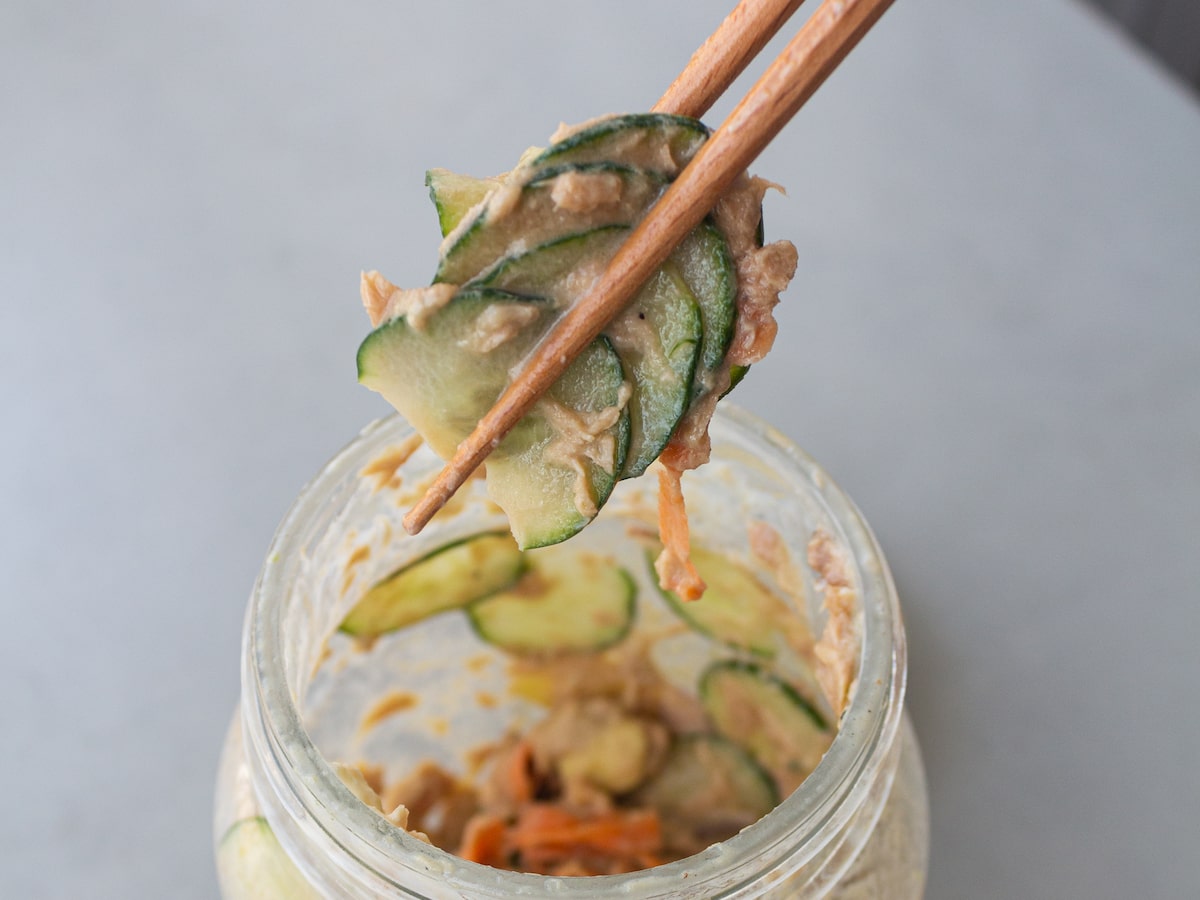 5 Ideias de Títulos:
1. Creme de Pepino: O Segredo Natural para uma Pele Radiante
2. Benefícios Incríveis do Creme de Pepino para Todos os Tipos de Pele
3. Receita Caseira de Máscara de Pepino: Refrescância e Hidratação Instantânea
4. Como o Creme de Pepino Ajuda no Controle da Oleosidade e Inchaço Facial
5. Guia Completo: Escolhendo o Melhor Creme de Pepino para Sua Rotina de Skincare