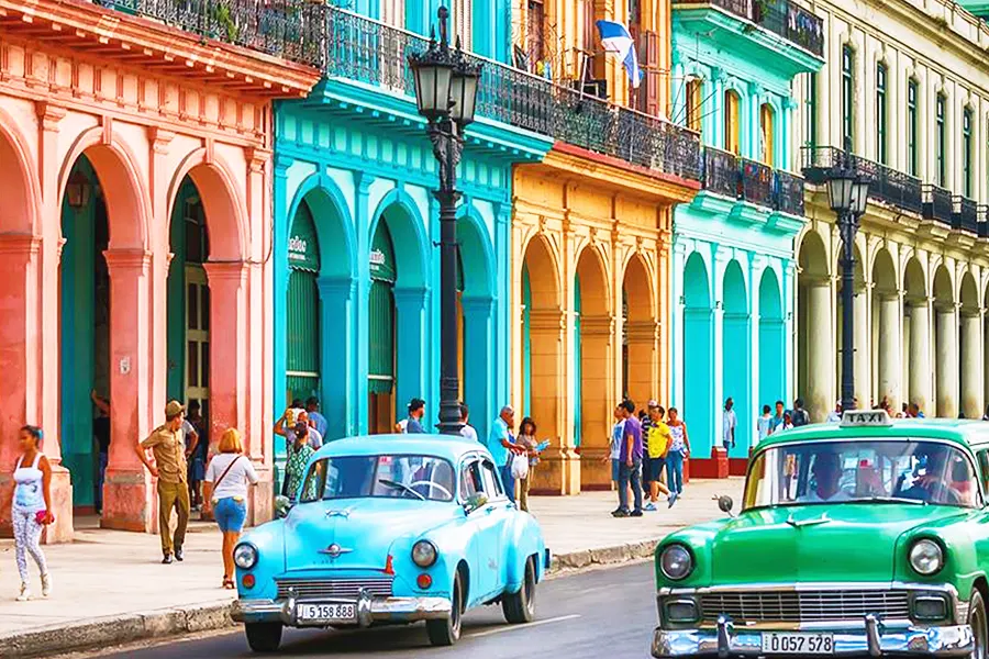 Varadero vs. Viñales: qual destino cubano escolher para sua viagem?