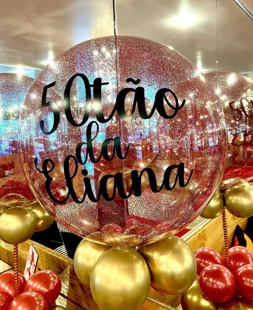 decoração 50 anos preto e dourado