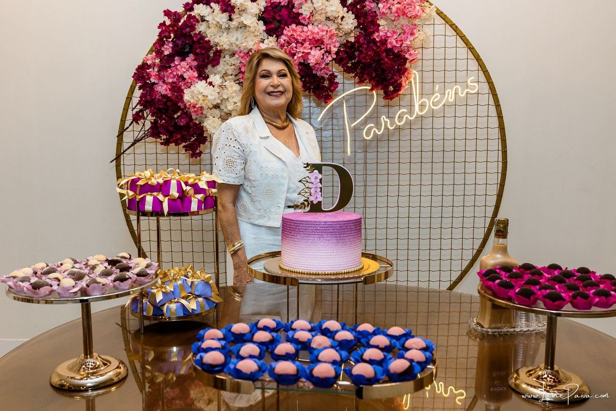 decoração 70 anos rose gold